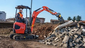 รถขุดขนาดเล็ก Kubota U17-5 น้ำหนัก 1.7 ตัน แบบไม่มีการหมุนหาง รถขุดตีนตะขาบขนาดกะทัดรัด ระบบควบคุมไฮดรอลิก ชิ้นส่วนหลักของเครื่องยนต์ รับประกัน 1 ปี - Product Image 2