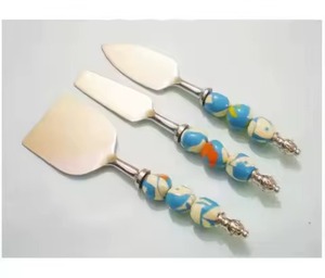 Nouveau concepteur en relief plume poignée brillant argent plaqué fromage couteaux spatule outils ensemble pour vaisselle - Product Image 5