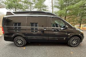 Mercedes-Benz Metris Explorer Conversion 2023 Usado Premium ~7,500 Millas - Product Image 2