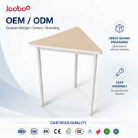 Table d'étude collaborative triangulaire moderne pour l'apprentissage en groupe, mobilier scolaire pour salle de classe