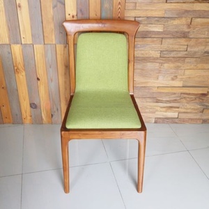 Table à manger ronde moderne avec centre rotatif et chaises rembourrées, meubles de salle à manger en bois pour usage domestique - Product Image 5