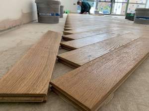 ลิ้นไม้โอ๊คคุณภาพสูงและแผ่นร่องป็อปและร่องสำหรับงานหนัก - Product Image 5