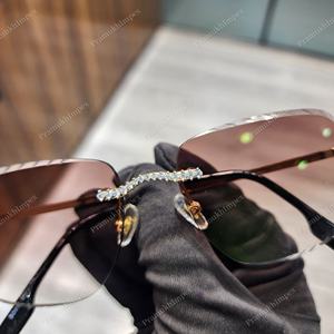 Hip Hop Moissanite Diamant Clouté Vente Chaude Personnelle Bling Lunettes De Soleil Personnalisé Brun Couleur Lentille De Mode De Luxe Bijoux - Product Image 2
