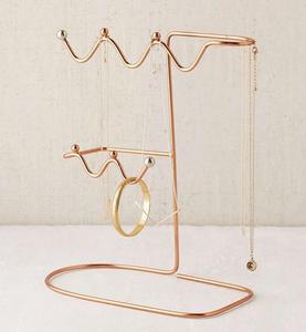 Support à bijoux élégant en métal avec base en marbre, finition dorée, organisateur suspendu pour collier, bracelet, boucles d'oreilles, bagues, présentoir - Product Image 6