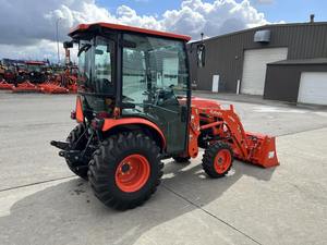 Tracteur agricole d'occasion Kubota BX25D 4x4, machine agricole 4 roues motrices, chargeur avant et arrière Kubota BX25D - Product Image 3