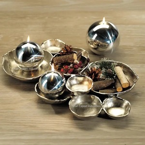 Nouveau plat décoratif en grappe de 9 bols pour mariage et hôtels bol de service de table en aluminium doré plat et bols - Product Image 3