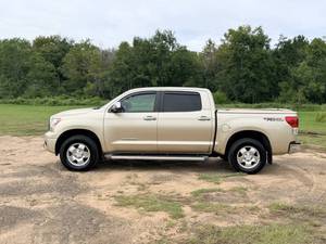 Toyota Tundra Limited 2010 d'occasion à prix bas à vendre - Product Image 4