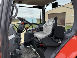 Tractor Kubota 2024 modelo con bomba de motor caja de cambios-componentes principales incluidos - Product Image 3