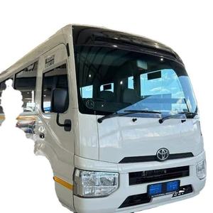 Minibús de Pasajeros 4.0D de 4 Plazas, Modelo 2024 con Asientos de Cuero, Ruedas R17, Transmisión Automática y Techo Panorámico en Venta - Product Image 3