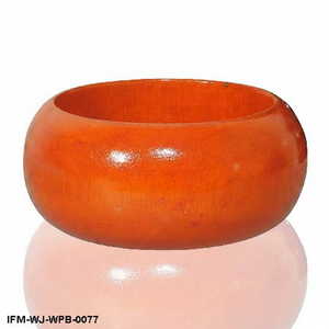 Bracelet en bois orange épais, peint à la main, bracelet audacieux, bijoux en bois vibrant, grand bracelet pour femmes - Product Image 1