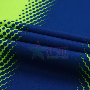 ชุดฟุตบอลทีมสั่งทำยอดนิยม พิมพ์ลายด้วยความร้อนคุณภาพสูง ผ้าโพลีเอสเตอร์ 100% เป็นมิตรกับสิ่งแวดล้อม แห้งเร็ว มีไซส์ใหญ่ - Product Image 5