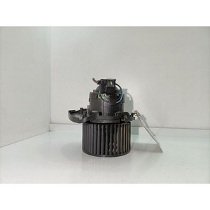 MOTEUR DE VENTILATION DE CABINE DACIA Sandero Série NT2763632712 H4D480 bifuel/gaz 999 (21>) - Product Image 1