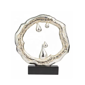 Sculpture de conception simple fabriquée à la main à bas prix Ensemble de 2 sculptures carrées Dernière arrivée Décoration de table pour l'école et le bureau à domicile - Product Image 6