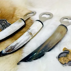 Abridor de Botellas de Cuerno de Búfalo Sostenible, Accesorio de Bar Hecho a Mano, Abridor de Cuerno de Búfalo de Estilo Rústico para Decoración de Bar Vintage - Product Image 1