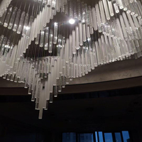 Lustre suspendu en verre LED moderne et luxueux, design personnalisé, long, avec commande sans fil, hauteur réglable, pour villa, salon, hôtel
