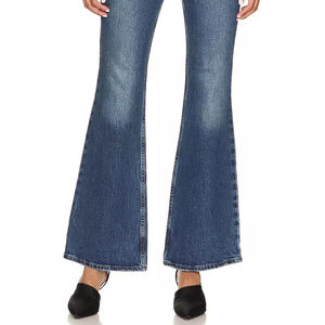 Jeans larges à jambes larges en denim délavé à taille haute et multi-poches pour femmes, meilleurs fabricants de pantalons larges pour femmes en vente - Product Image 3