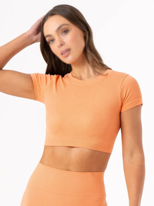 Tissu respirant et flexible avec coupe taille haute élégante offrant une facilité de mouvement dans des leggings de yoga pleine longueur de qualité supérieure - Product Image 3