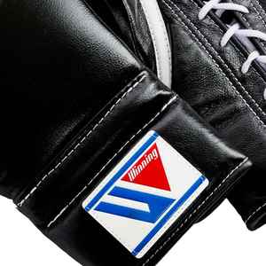 Guantes de boxeo negros con cordones Guantes de boxeo de entrenamiento de alta calidad hechos a medida con engranajes de boxeo de cuero genuino - Product Image 6