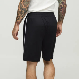 กางเกงขาสั้นผู้ชายผ้าโพลีเอสเตอร์100% โลโก้ออกแบบได้ตามต้องการกางเกงขาสั้นผู้ชายสีดำทึบทรงโอเวอร์ไซส์ - Product Image 2