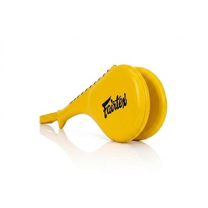 Mitaines de frappe professionnelles en cuir Fairtex de haute qualité, couleur jaune, avec fermeture auto-agrippante réglable pour adultes MMA Muay Thai - Product Image 1