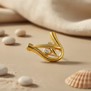 Bague tendance plaquée or rose avec pierre blanche - Design géométrique tendance pour le port quotidien des femmes - Product Image 1