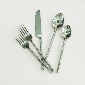 Ensemble de couverts de Style occidental en acier inoxydable, Unique et élégant avec une poignée faite à la main pour un cadeau de mariage - Product Image 4