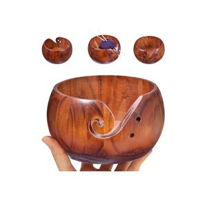 Bol à laine en bois à finition lisse pour un tricot sans nœuds - Product Image 5