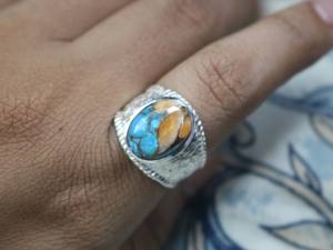 Bague ovale épaisse en argent sterling 925 avec turquoise nacrée, faite à la main, pour bijoux unisexes - Product Image 4