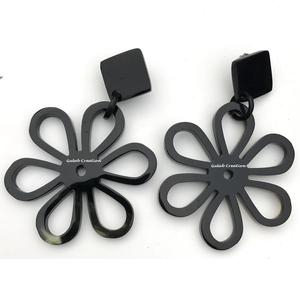 ต่างหูรูปเขาควายธรรมชาติทำมือน้ำหนักเบาเครื่องประดับห้อยเป็นมิตรกับสิ่งแวดล้อมสำหรับผู้หญิงและเด็กผู้หญิง - Product Image 1