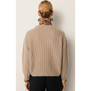 Suéter de Punto Vintage NINA, de Alta Calidad, Transpirable, Color Marfil, con Logotipo Frontal, Estilo Urbano, para Todas las Temporadas: Invierno, Otoño, Primavera - Product Image 3