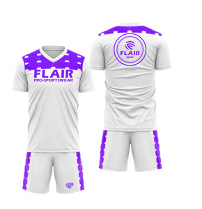 Camiseta de fútbol para niños de diseño retro personalizado, la mejor calidad, 100% poliéster, cómoda, transpirable, Parte delantera corta, conjuntos de nombre OEM nacional - Product Image 6