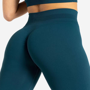 Venta al por mayor de las mujeres de color sólido Leggings sin costuras Butt Scrunch Leggings Spandex medias deportivas pantalones de Yoga elásticos para las mujeres - Product Image 4