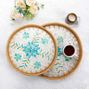 Bandeja de mimbre redonda con incrustaciones de perlas, accesorio de calidad prémium, con bandejas tejidas - Product Image 4