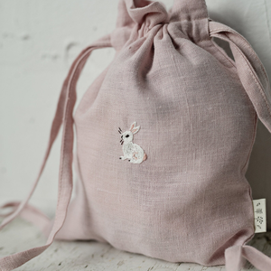 Bolsa de lino bordada a mano con bordado Mochila de lino de diferentes colores 100% Lino lavado suave OEM Hecho en Vietnam - Product Image 2