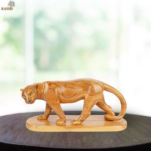 Escultura de Puma Tallada a Mano en Madera de Olivo, 30 cm, Figura de Pantera de Madera Hecha a Mano en Belén - Product Image 5