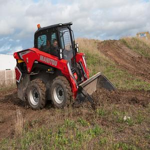 Chargeuse sur chenilles Manitou 1050 RT de 2 tonnes avec moteur diesel Euro5/EPA, haute performance et efficacité - Product Image 6