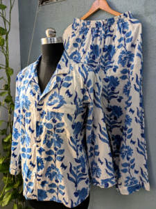 Hecho a mano hermoso algodón PJ Set Floral impreso ligero transpirable y suave regalos para ella - Product Image 4