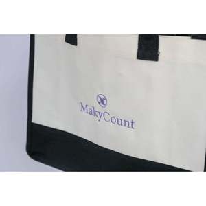 Borsa personalizzata con ricamo impermeabile con immagine personalizzata e decorazione floreale regalo di anniversario - Product Image 6