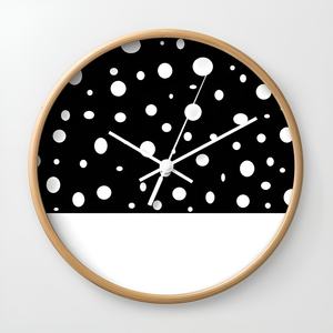 Horloge murale en bois artisanal pour la maison et les hôtels et la décoration murale de la chambre Horloge en bois d'acacia pour suspendre la décoration intérieure - Product Image 1