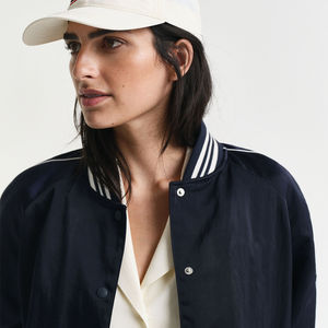 Veste universitaire en satin personnalisable pour femmes avec manches en similicuir et broderie Design personnalisé Manteaux de haute qualité pour femmes - Product Image 4