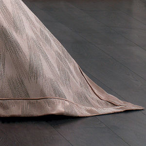 Parure de lit Guzide CAPRICE 4 pièces rayée en chenille 100% tissée anti-acariens, motif rose séchée, taille King, pour usage domestique, fabriquée en Turquie - Product Image 6