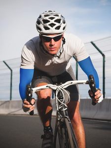 Mangas de Compresión para Ciclismo, Transpirables, con Protección UV, 100% Poliéster, 120g, Reversibles, Unisex, para Adultos, con Logotipo Personalizado - Product Image 5