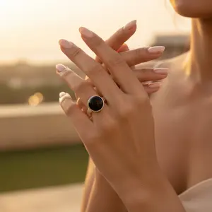 Anillo Clásico de Plata de Ley 925 con Ónix Negro para Mujer, Joyería de Regalo - Product Image 1