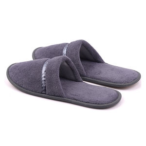 Chaussons jetables pour femmes avec logo personnalisé Chaussons confortables et respirants doux et chauds à séchage rapide - Product Image 1