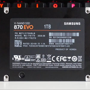 870 <span class=keywords><strong>EVO</strong></span> โซลิดสเตทไดรฟ์500กรัม1TB 2TB 560เมกะไบต์/วินาที/530เมกะไบต์/วินาทีแล็ปท็อปพีซี2.5นิ้ว SATA อินเตอร์เฟซ SSD - Product Image 1