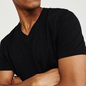 Haute qualité 100% coton hommes col en V t-shirts sur mesure uni grande taille à manches courtes respirant solide motif t-shirt pour homme - Product Image 3