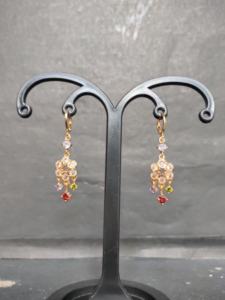 Boucles d'oreilles de super qualité serties de boucles d'oreilles fantaisie en plaqué or 22CT de forme ronde à la mode à vendre - Product Image 4