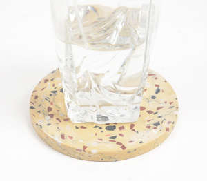 Posavasos de resina de madera de alta venta estilo de lujo 40mm de diámetro 8mm de espesor reutilizable ecológico para decoración de mesa blanco al por mayor - Product Image 2