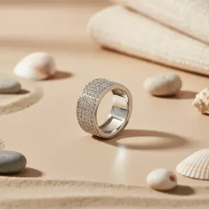 Bague en argent plaqué or rose à la mode avec zircone cubique pour femmes, bijoux tendance avec incrustation de moissanite, cadeau - Product Image 2