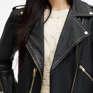 Custom Wholesale Women's Black Studded PU <b>Leather</b> Jacket Slim Fit Biker Moto Punk Rock Gold Zipper <b>Rivet</b> Motorcycle Coat - Product Image 5